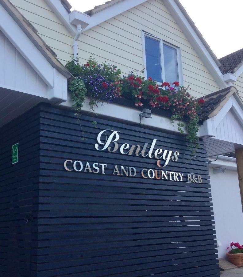 Bentleys Coast And Country B&B Lymington Esterno foto