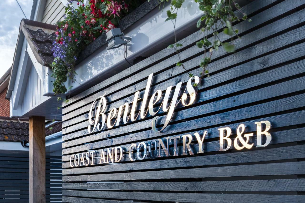 Bentleys Coast And Country B&B Lymington Esterno foto